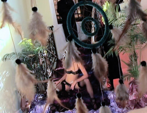 Sous les masques, le vice 1